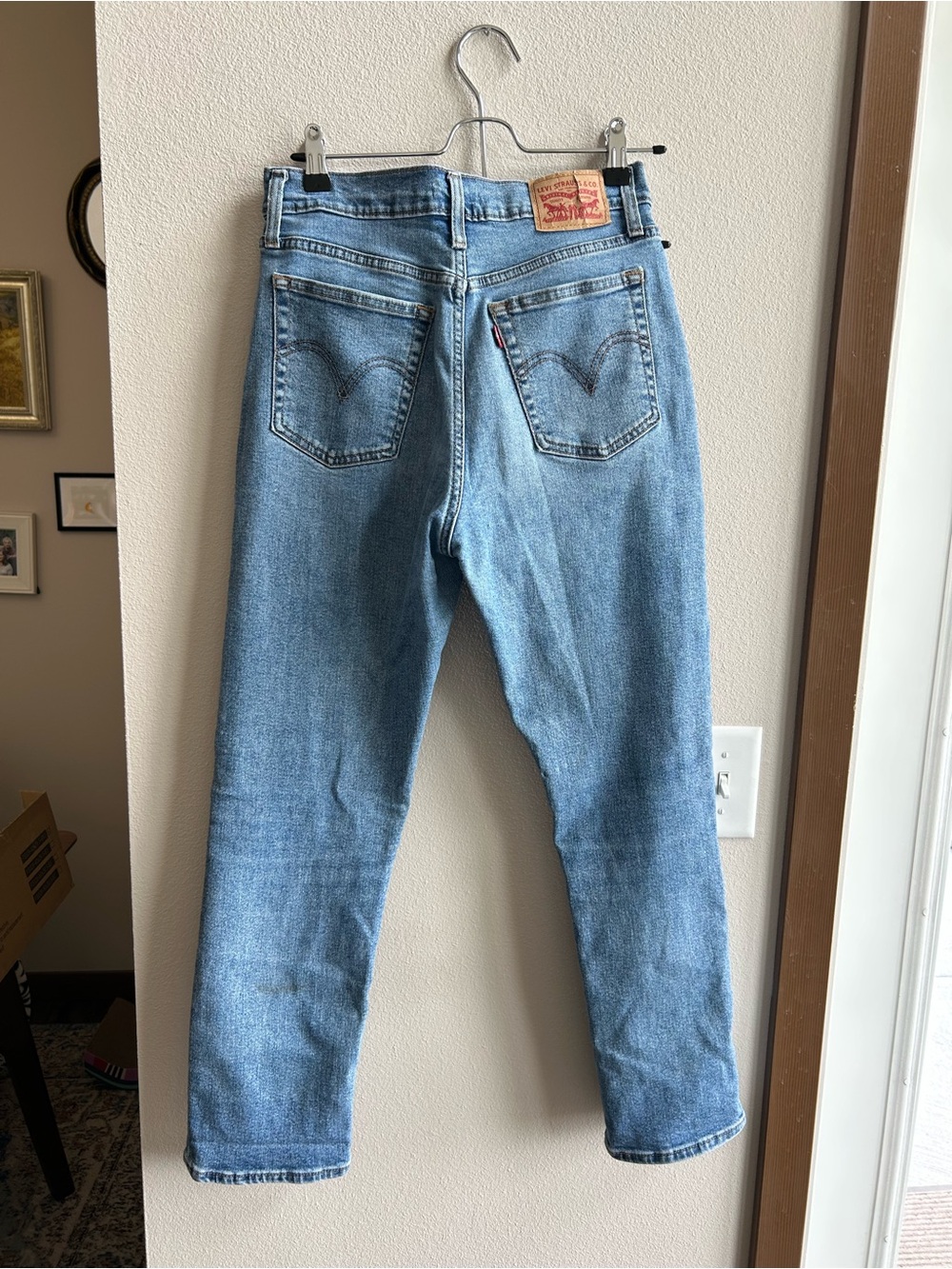 Levi's Women’s Ribcage Straight Denim Jeans 27